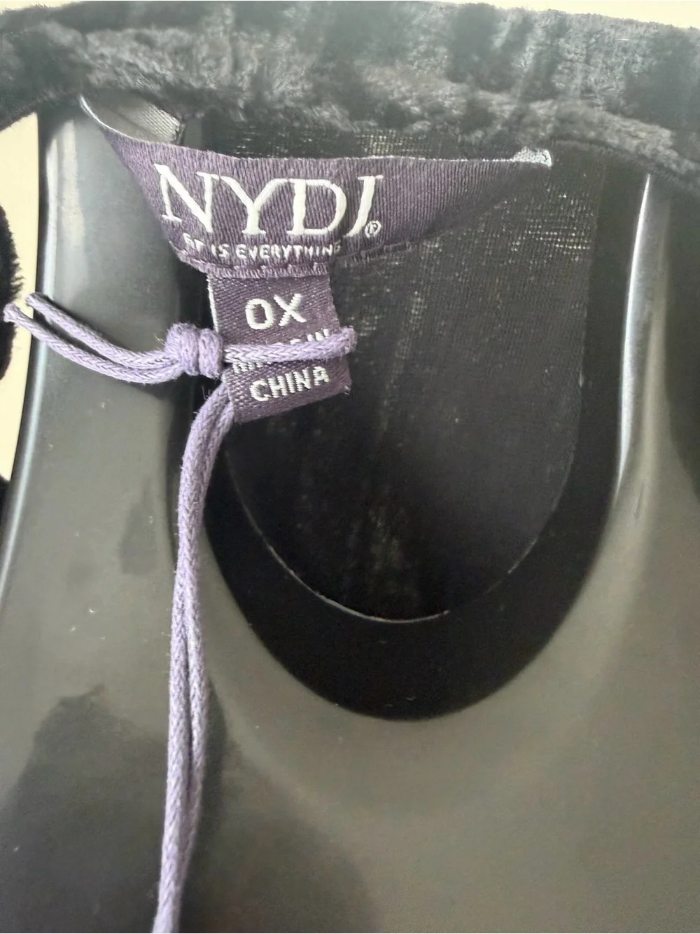 NWT NYDJ Black Crushed Velvet Woven Tee 0X - Luxe Basic